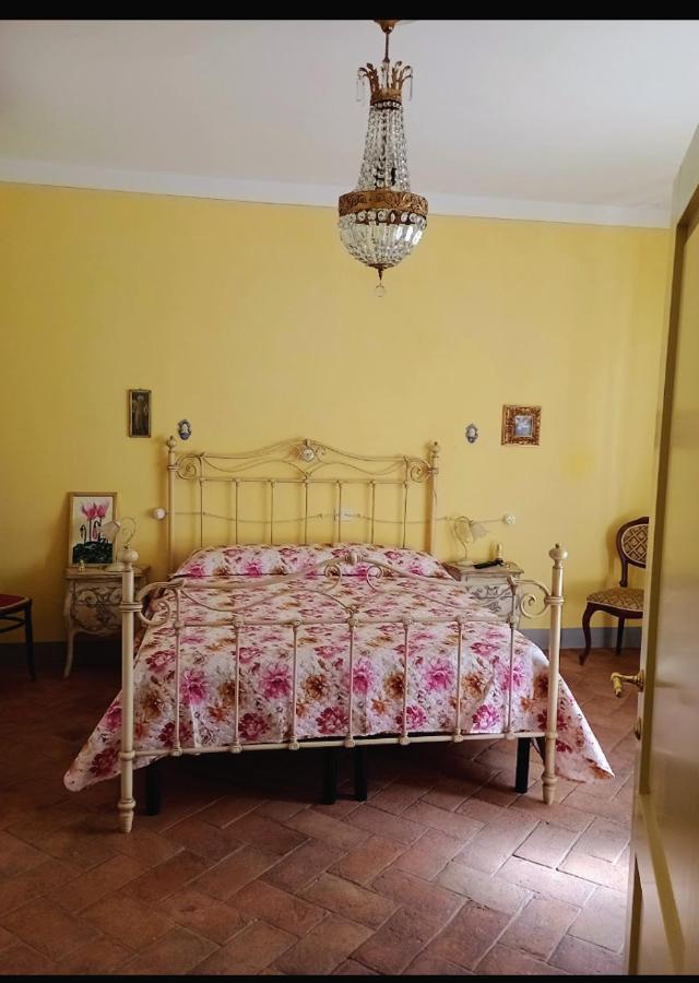 Appartamento Di Lusso In Borgo Storico Toscano ビッビエーナ エクステリア 写真